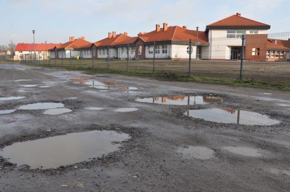 Radiowe SOS: Parking tylko z nazwy. W rzeczywistości to tor przeszkód