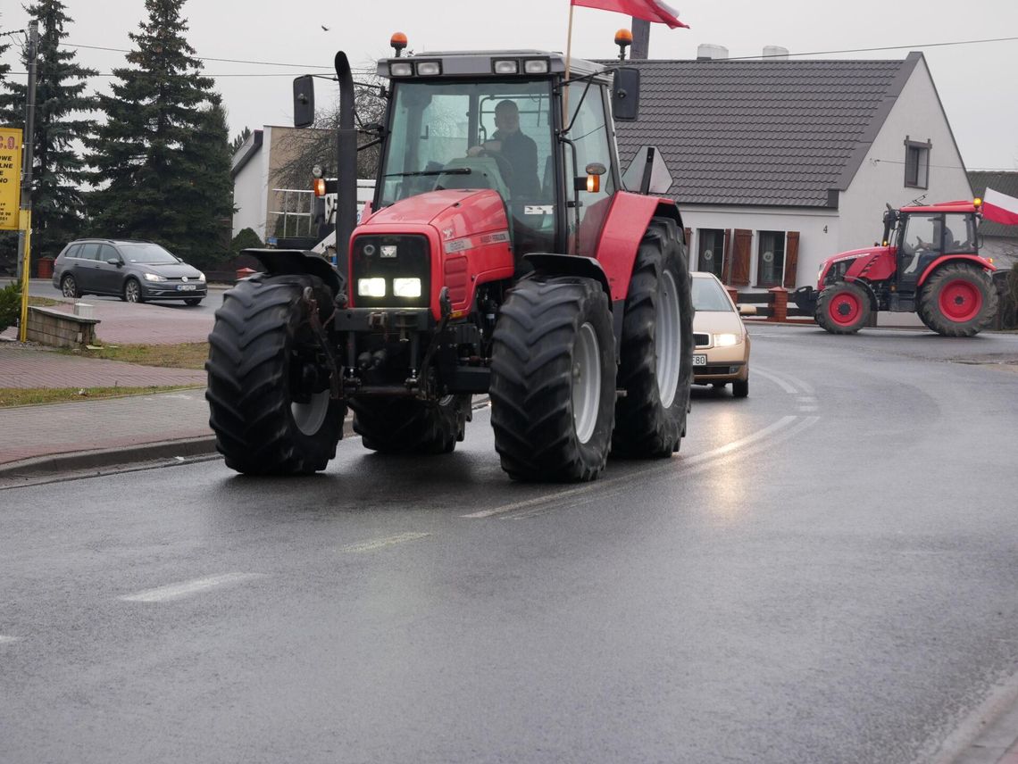 Rolnicy blokowali krajową 11 i 12