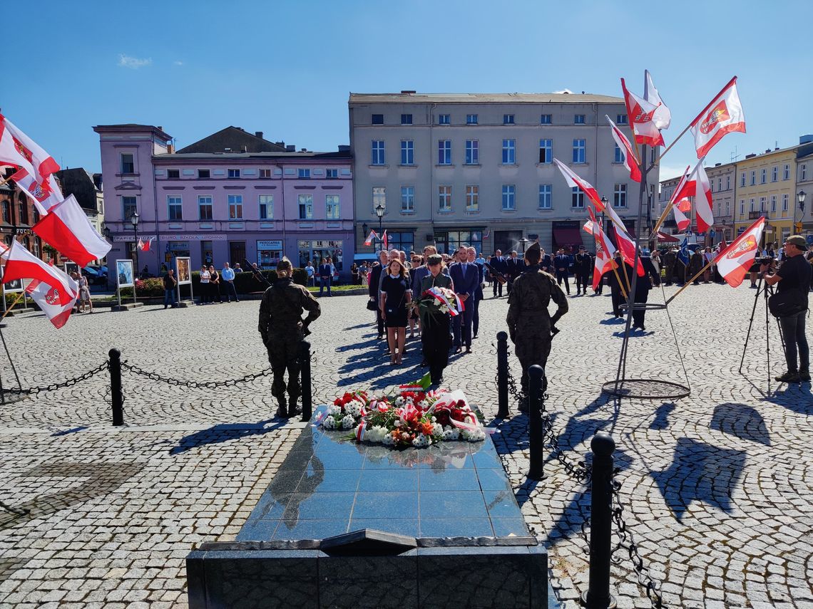 Śrem upamiętnił bohaterów poległych w czasie II wojny światowej