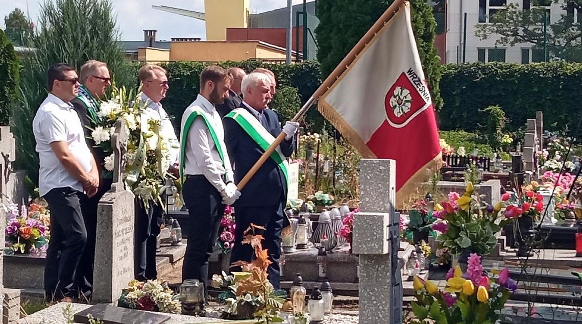 Stefan Wichłacz spoczął blisko swojego ukochanego stadionu