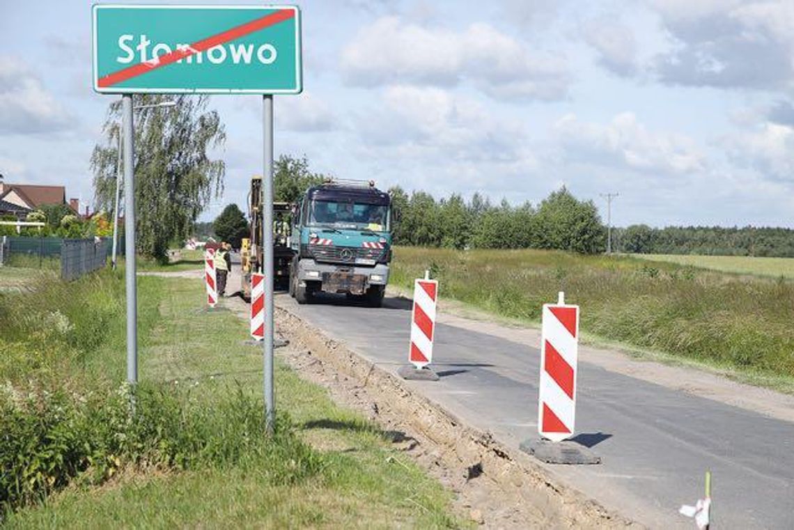 Stroma będzie równiejsza. Trwa przebudowa drogi gminnej