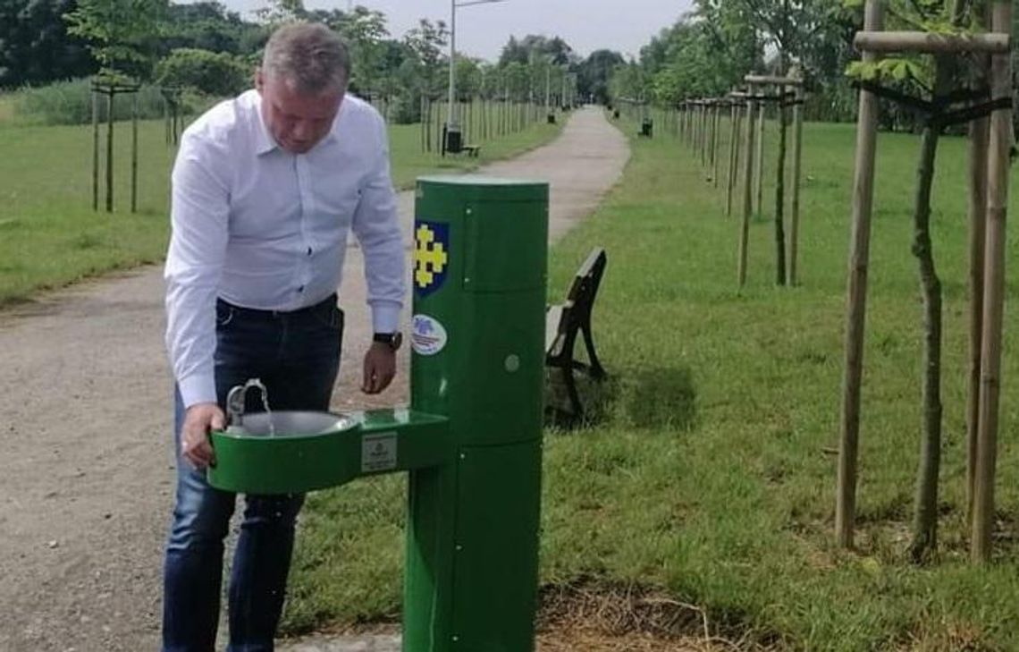 Woda z kranu nie gorsza od butelkowanej. A tańsza!