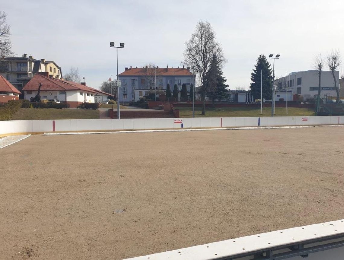 Wrzesiński ratusz po raz kolejny przymierza się do budowy krytego lodowiska