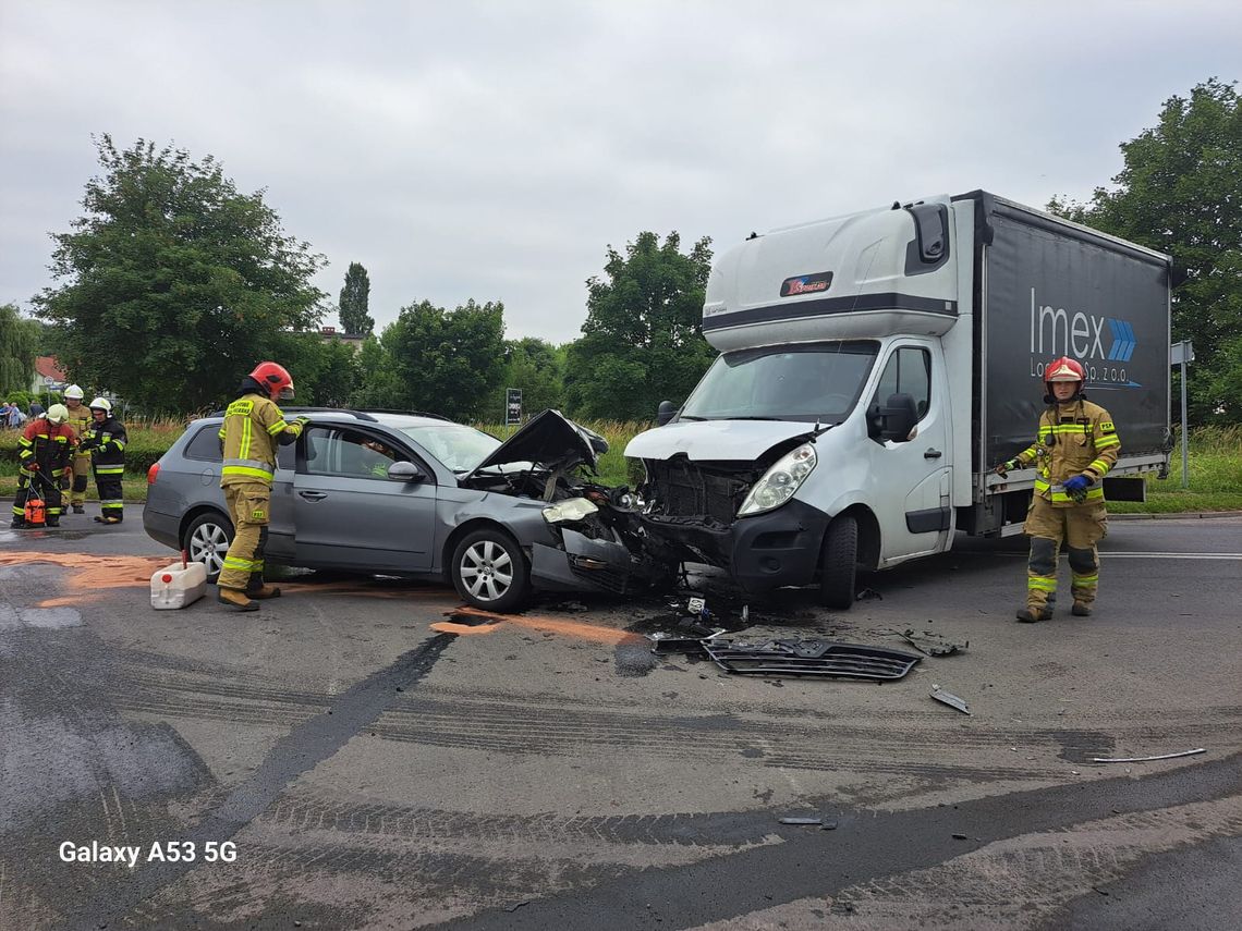 zderzenie dwóch pojazdów w Manieczkach