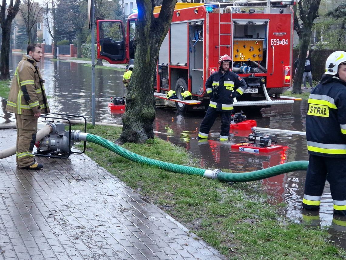 Zalane ulice, dworzec i piwnice urzędu pracy. Bilans ulewy, która przeszła nad Wrześnią