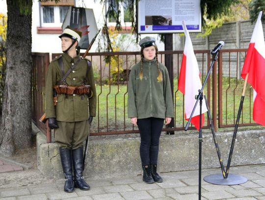 002-odsloniecie-tablicy-nekla-11-11-2019-3