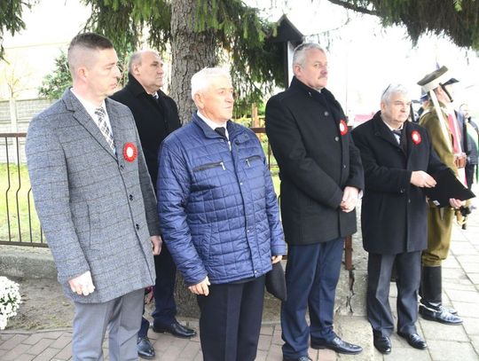 039-odsloniecie-tablicy-nekla-11-11-2019-40