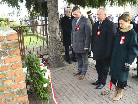 049-odsloniecie-tablicy-nekla-11-11-2019-50